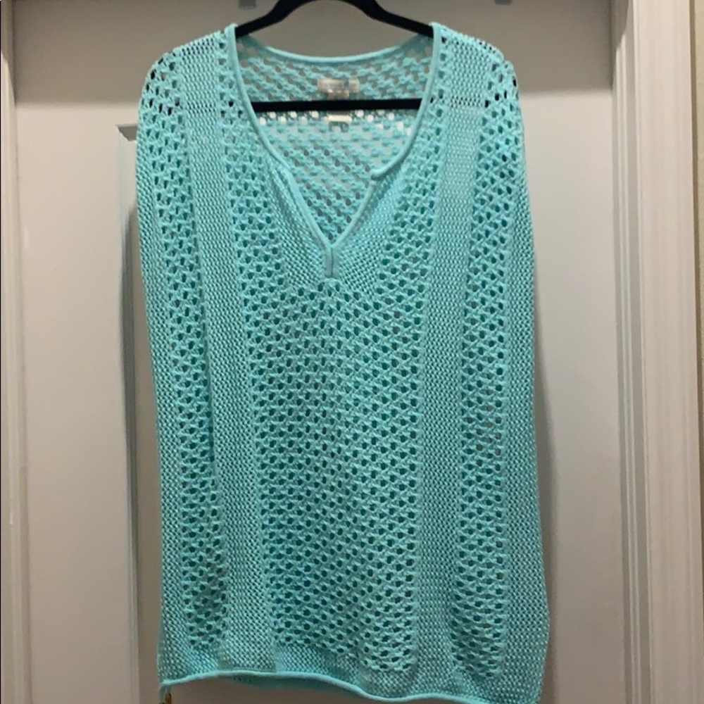 Sleeveless sweater/coverup